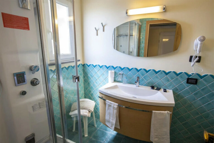 Bagno Camere Hotel President Ischia (2)