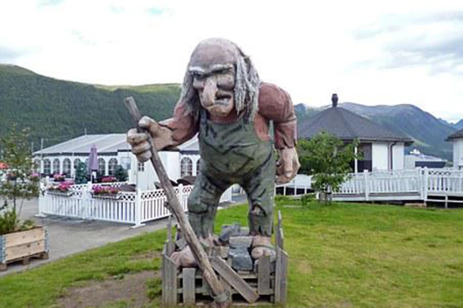 Norvegia Monumento (2)