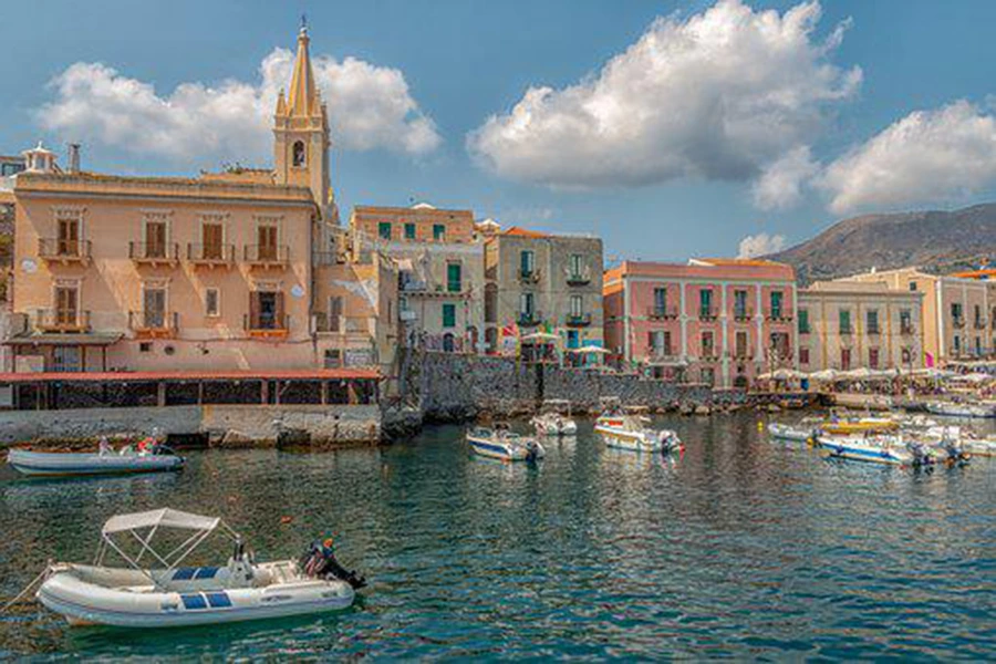 Tour delle Isole Eolie Lipari
