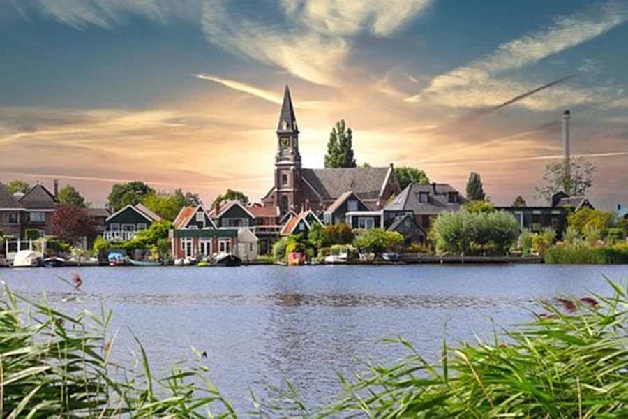 Tour in Europa Belgio & Olanda case