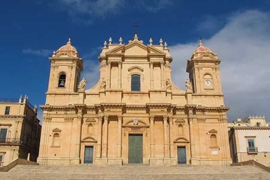 Tour Sicilia Ricercata Cattedrale Di Noto