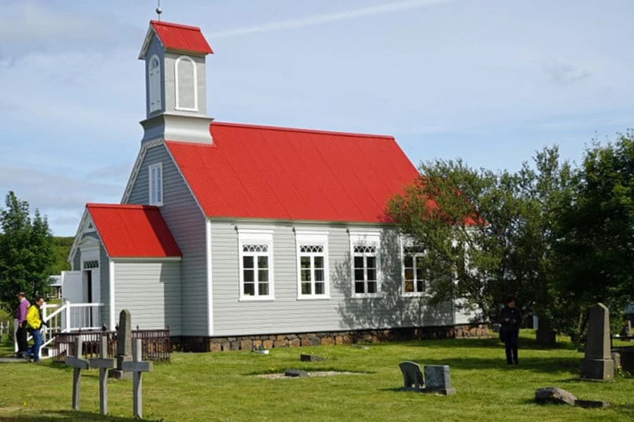 Tour in Europa Islanda chiesa